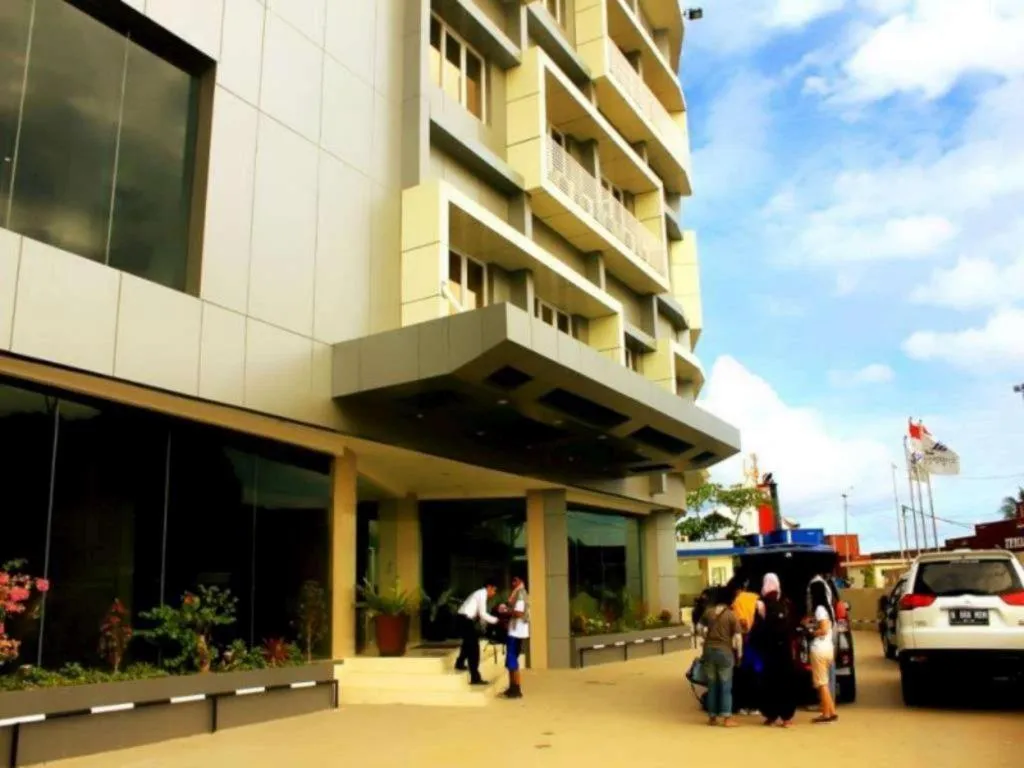 Marina Mamberamo Hotel