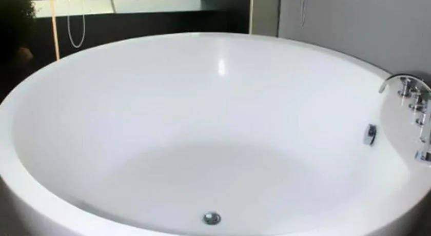 Marina Mamberamo Hotel