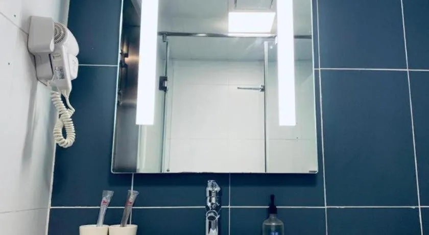 Hanting Hotel Guangzhou Sanyuanli Metro Station