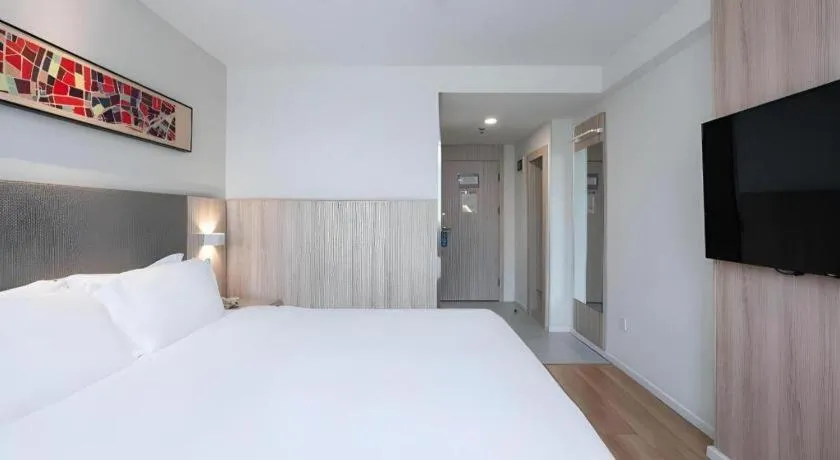 Hanting Hotel Guangzhou Sanyuanli Metro Station