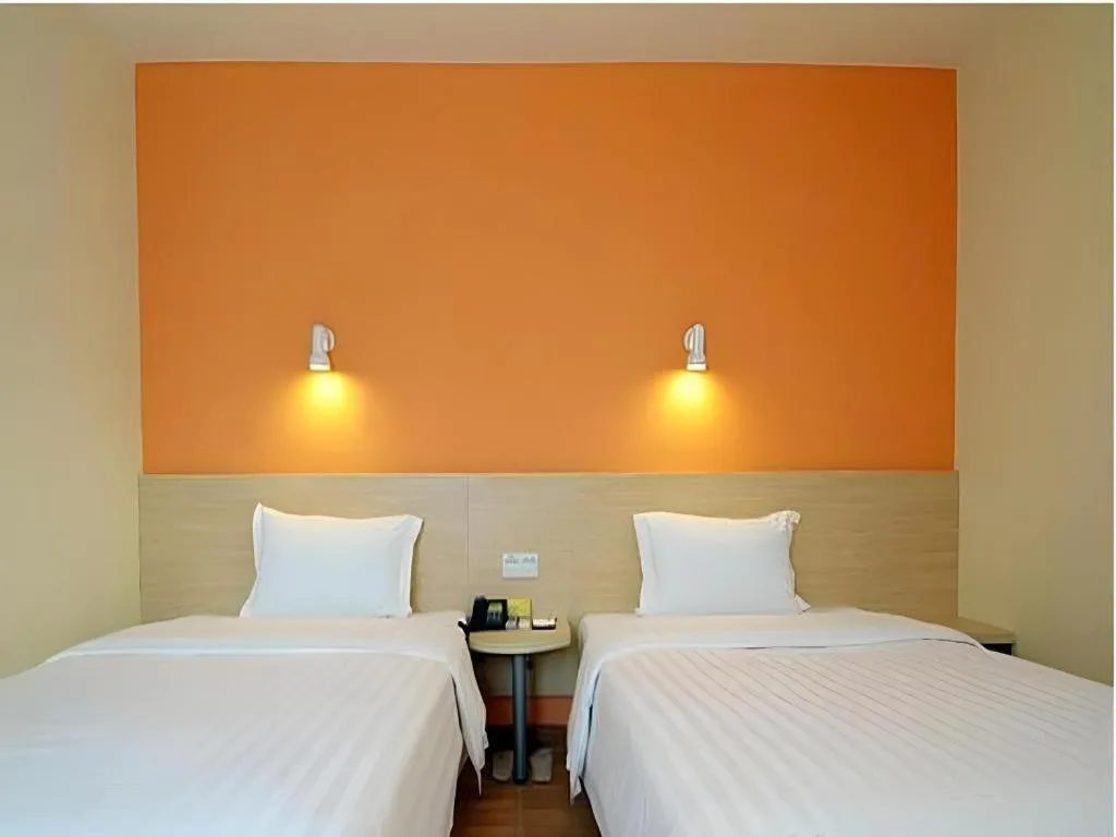 Bed in 7 Days Inn Beijing Niujie Street Metro Station Xuanwu Hospital