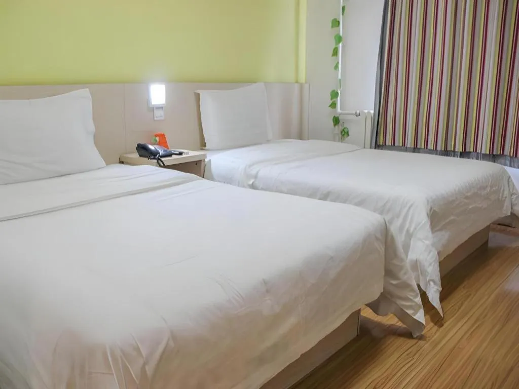 Bed in 7 Days Inn Beijing Niujie Street Metro Station Xuanwu Hospital
