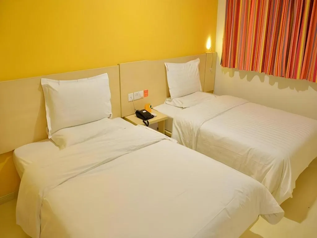 Bed in 7 Days Inn Beijing Niujie Street Metro Station Xuanwu Hospital