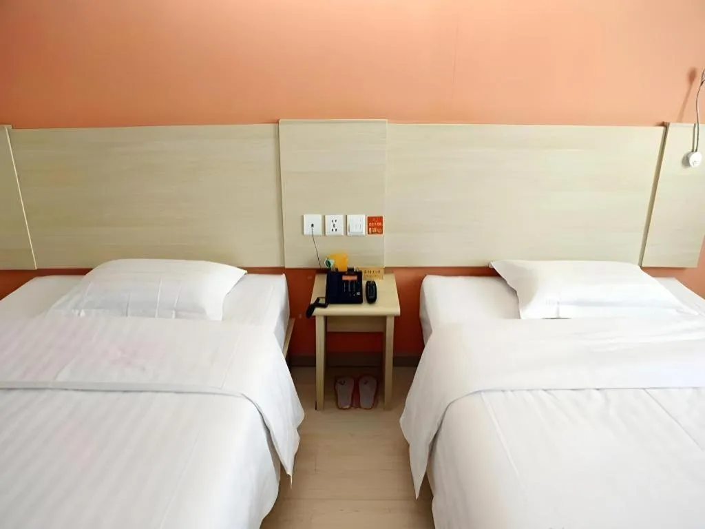 Bed in 7 Days Inn Beijing Niujie Street Metro Station Xuanwu Hospital