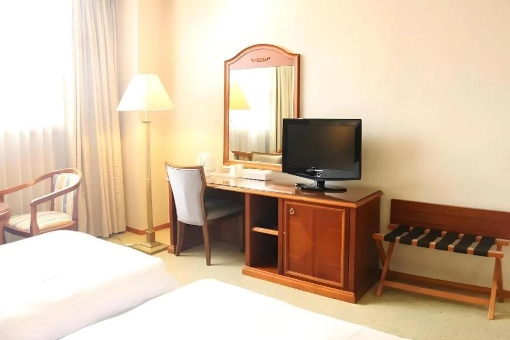 Bed in Onyang Hot Spring Hotel