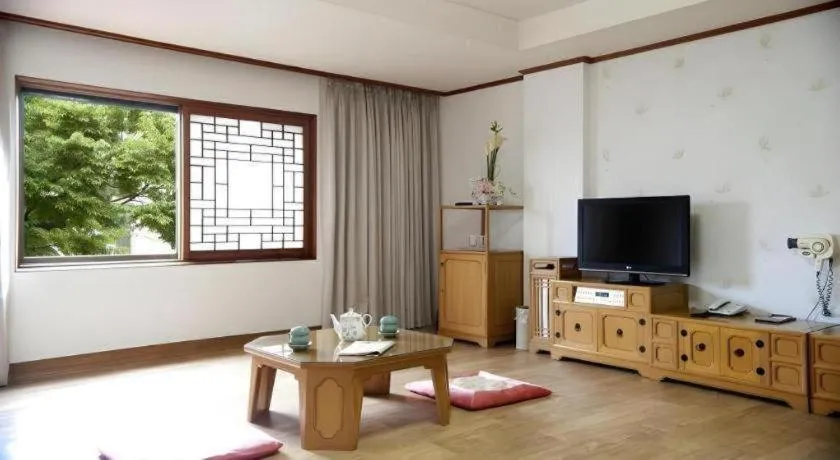 Onyang Hot Spring Hotel