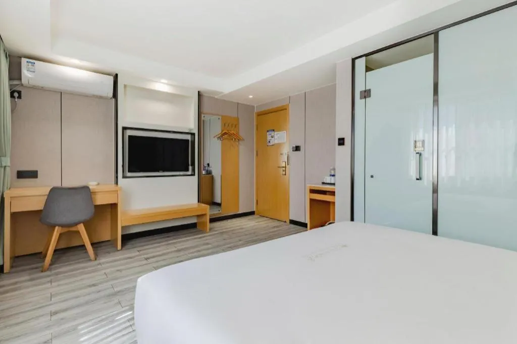 Bed in GreenTree Alliance Jiangsu Nanjing Pukou District Zhongsheng Street Wende Road Metro Station Hotel