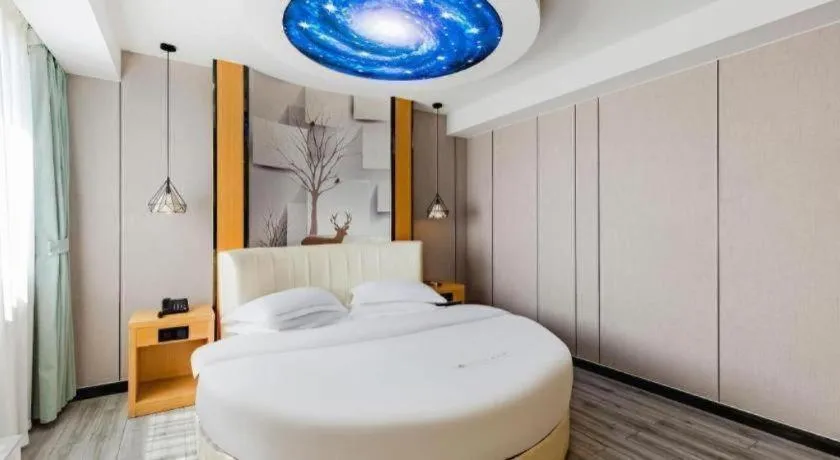 Bed in GreenTree Alliance Jiangsu Nanjing Pukou District Zhongsheng Street Wende Road Metro Station Hotel