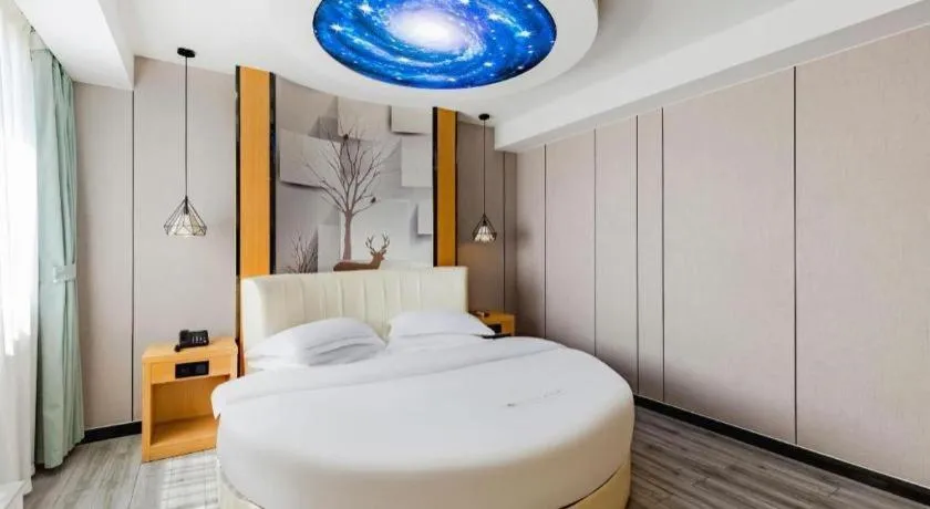 Bed in GreenTree Alliance Jiangsu Nanjing Pukou District Zhongsheng Street Wende Road Metro Station Hotel