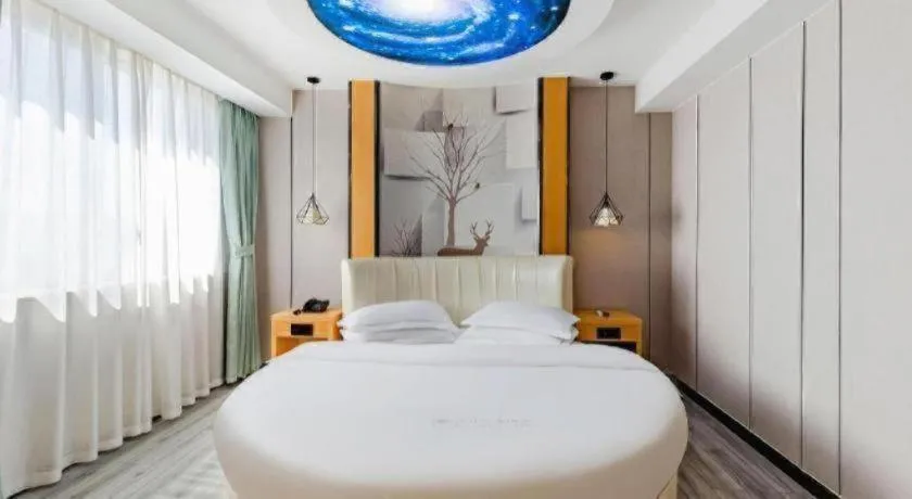 Bed in GreenTree Alliance Jiangsu Nanjing Pukou District Zhongsheng Street Wende Road Metro Station Hotel