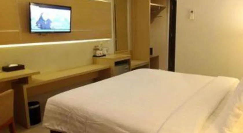 Bed in Horison Hotel Sukabumi