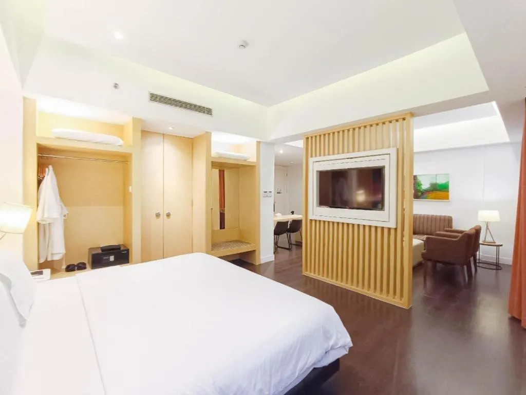 Bed in Brits Hotel Karawang