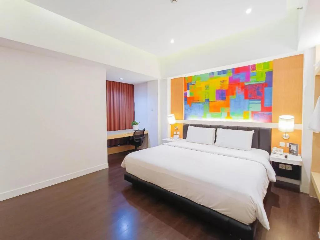 Bed in Brits Hotel Karawang