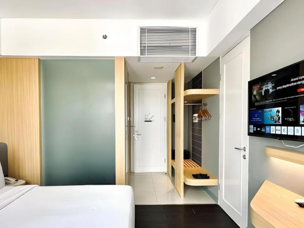 Bed in Brits Hotel Karawang