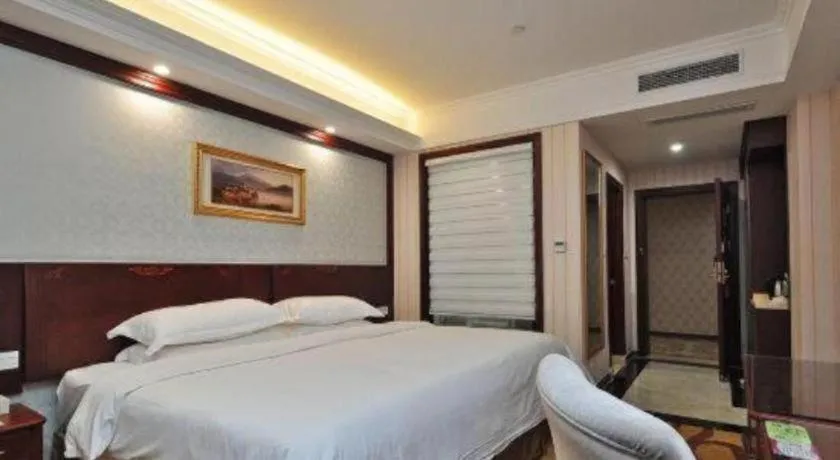 Bed in Vienna Classic Hotel Ningbo Xiangshan Wanda