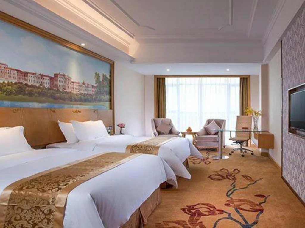 Bed in Vienna Classic Hotel Ningbo Xiangshan Wanda