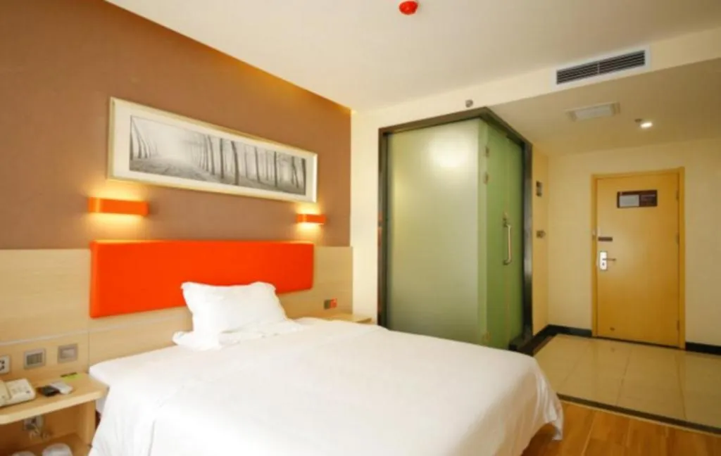 Bed in 7 Days Premium Tangshan Railway Station Jiaotong University