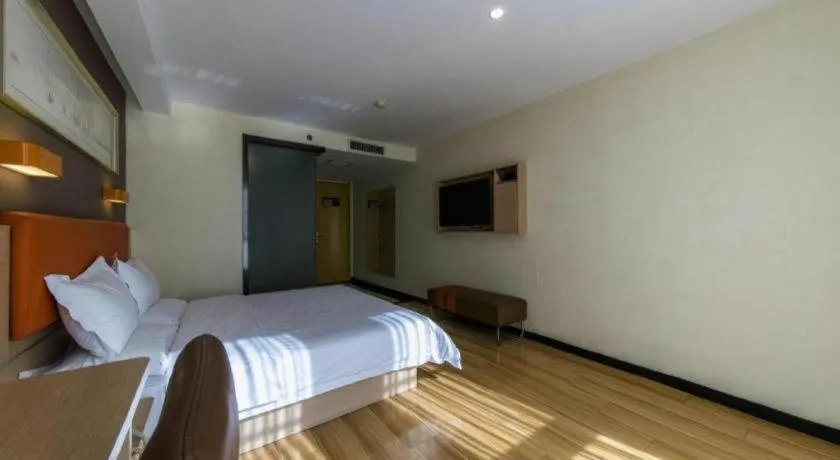 Bed in 7 Days Premium Tangshan Railway Station Jiaotong University