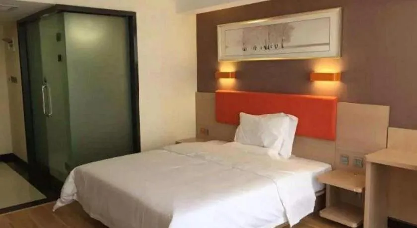 Bed in 7 Days Premium Tangshan Railway Station Jiaotong University