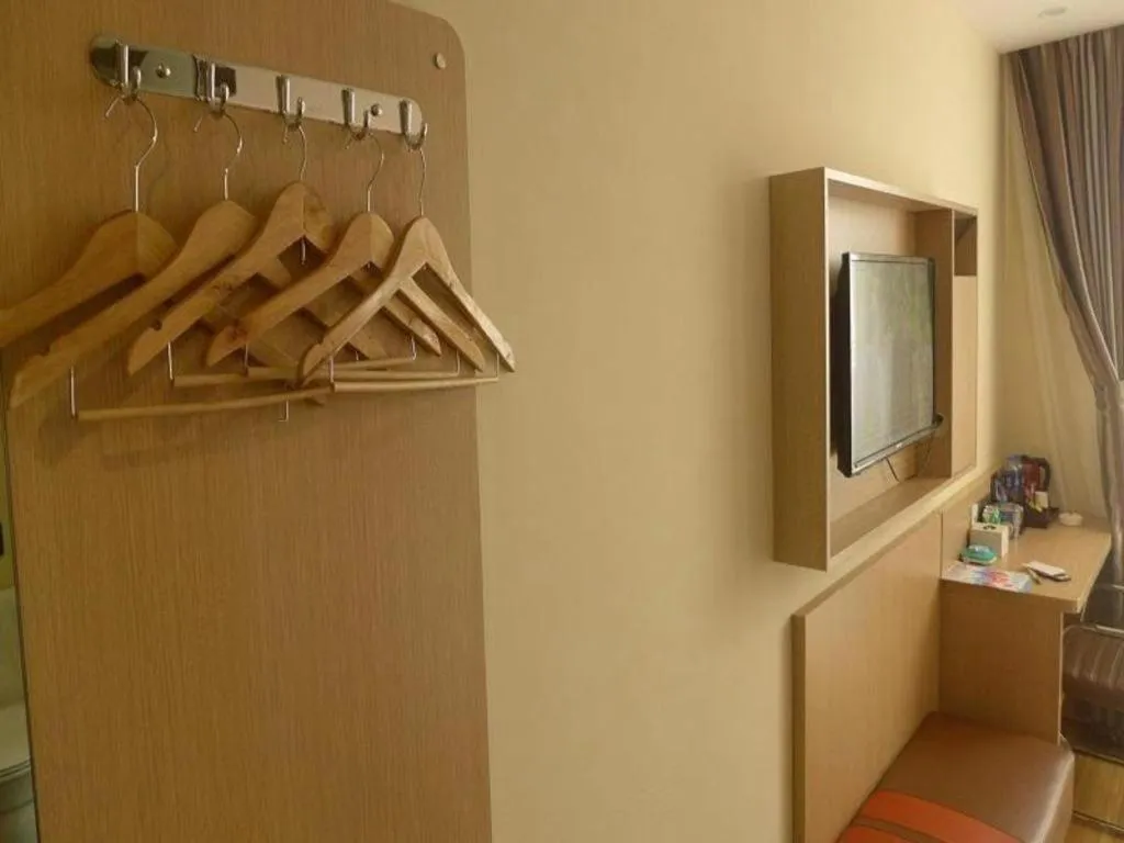 7 Days Premium Tangshan Railway Station Jiaotong University