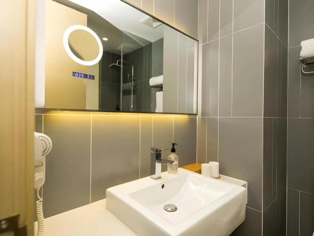 JI Hotel Shanghai Lujiazui Pudong Avenue