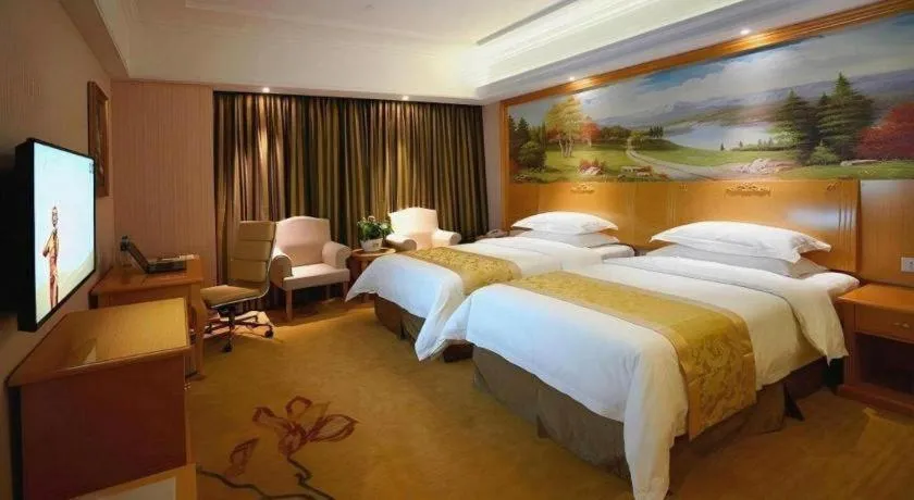 Bed in Vienna Hotel Shanghai Hongqiao Huaxin Road