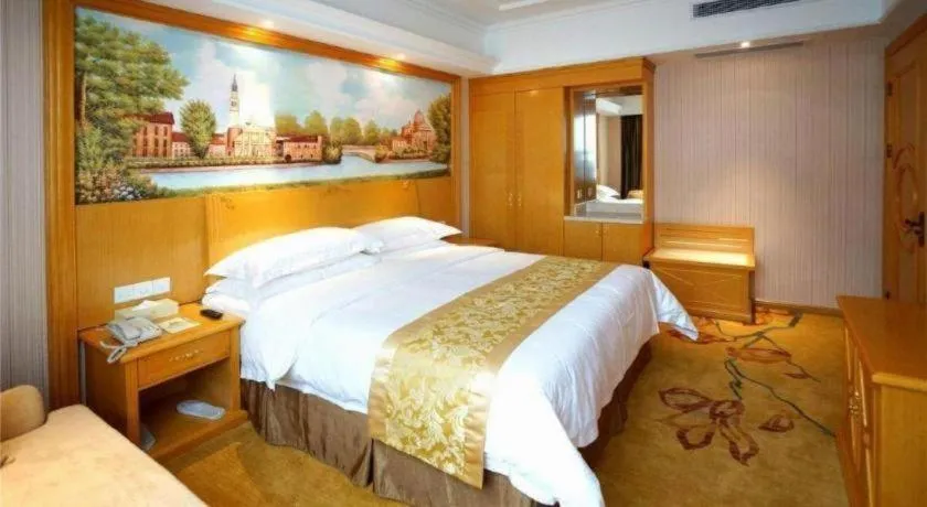 Bed in Vienna Hotel Shanghai Hongqiao Huaxin Road
