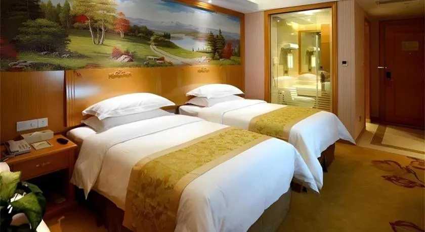 Bed in Vienna Hotel Shanghai Hongqiao Huaxin Road