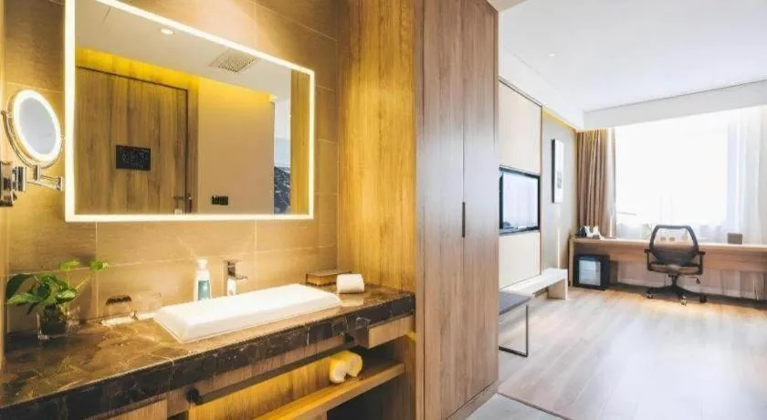 Vienna Hotel Shanghai Hongqiao Huaxin Road