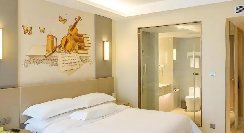 Bed in Vienna International Hotel Chengdu New Global Exhibition Center