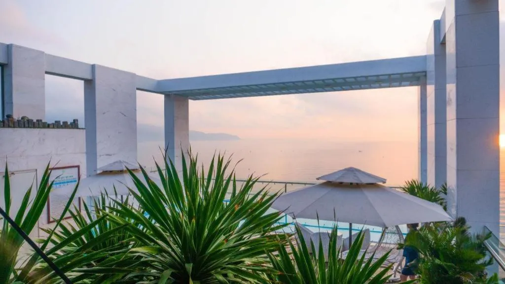 Le Hoang Beach Hotel Danang