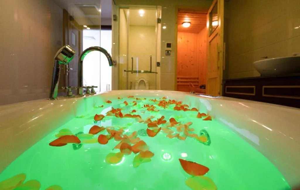 Le Hoang Beach Hotel Danang