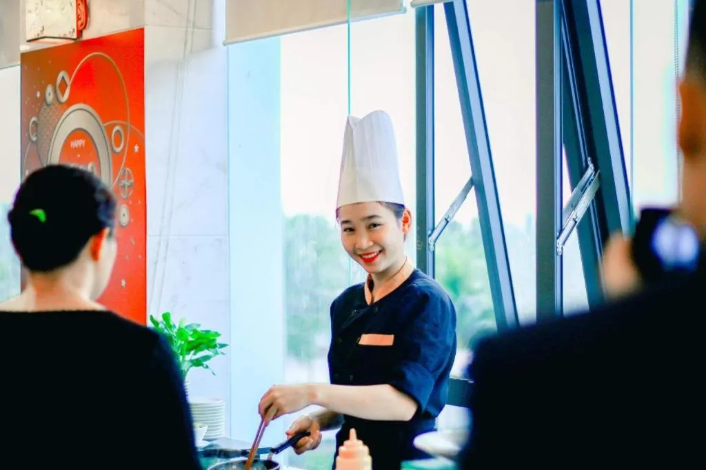 Le Hoang Beach Hotel Danang