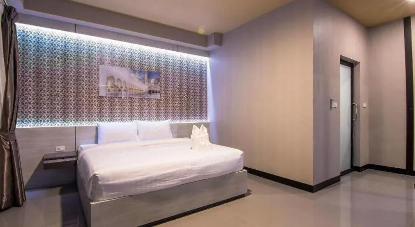 Bed in Pasub grand hotel