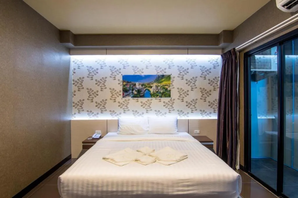 Bed in Pasub grand hotel