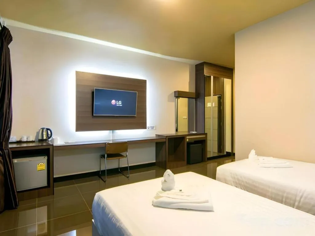 Bed in Pasub grand hotel