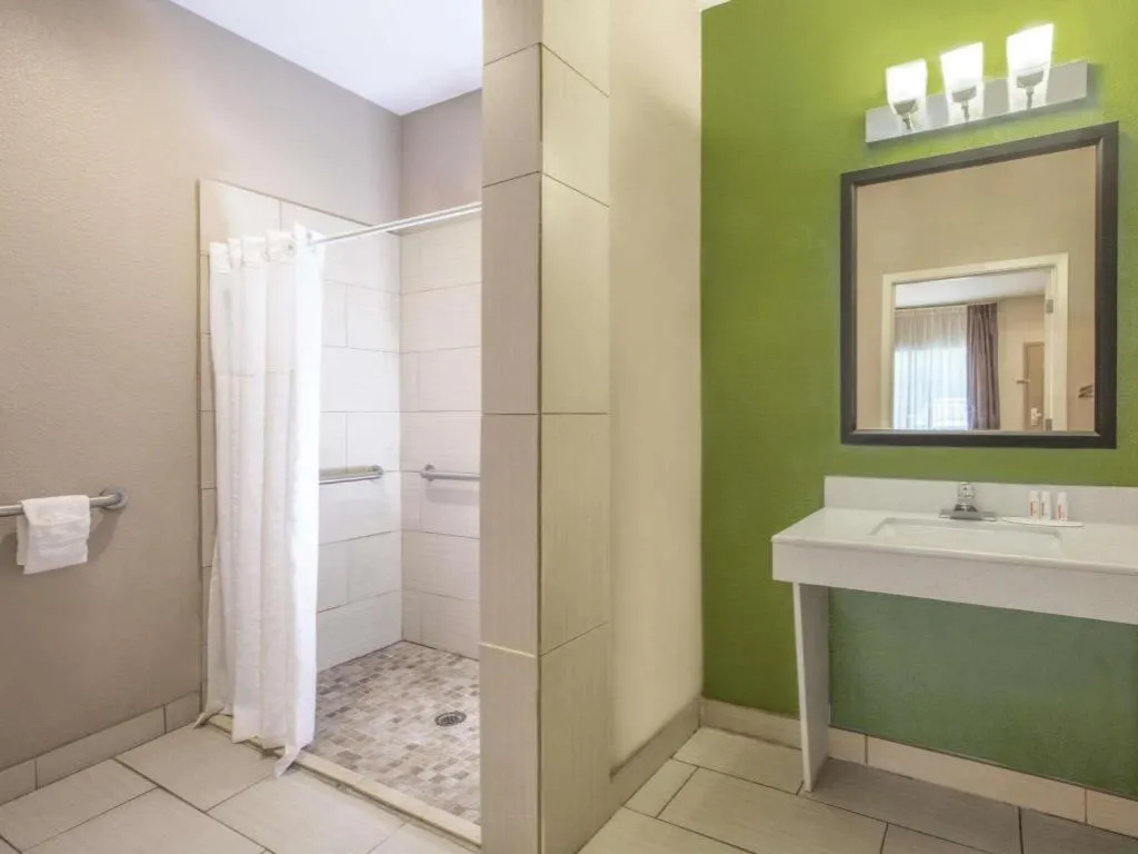 Super 8 By Wyndham Mansfield La