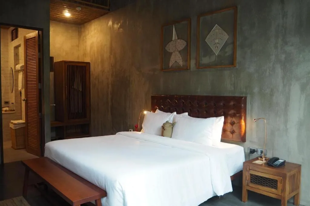 Bed in The Buffalo Amphawa