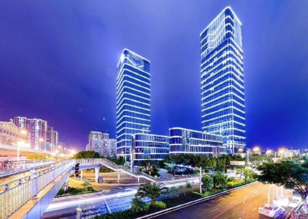 LONGYAN JINGHUA FLIPORT HOTEL