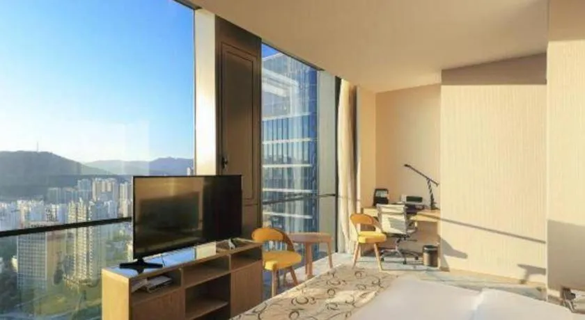 LONGYAN JINGHUA FLIPORT HOTEL