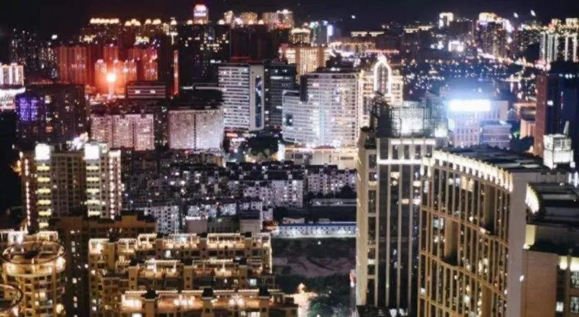 LONGYAN JINGHUA FLIPORT HOTEL