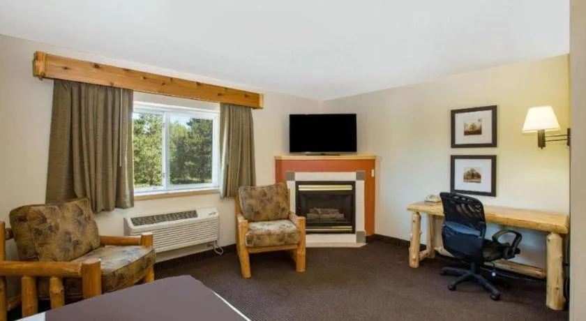 AmericInn by Wyndham Pequot Lakes