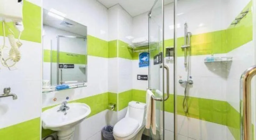 7 Days Inn Guangzhou Panyu Square Shilian Road