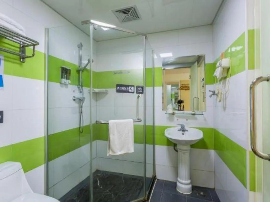 7 Days Inn Guangzhou Panyu Square Shilian Road