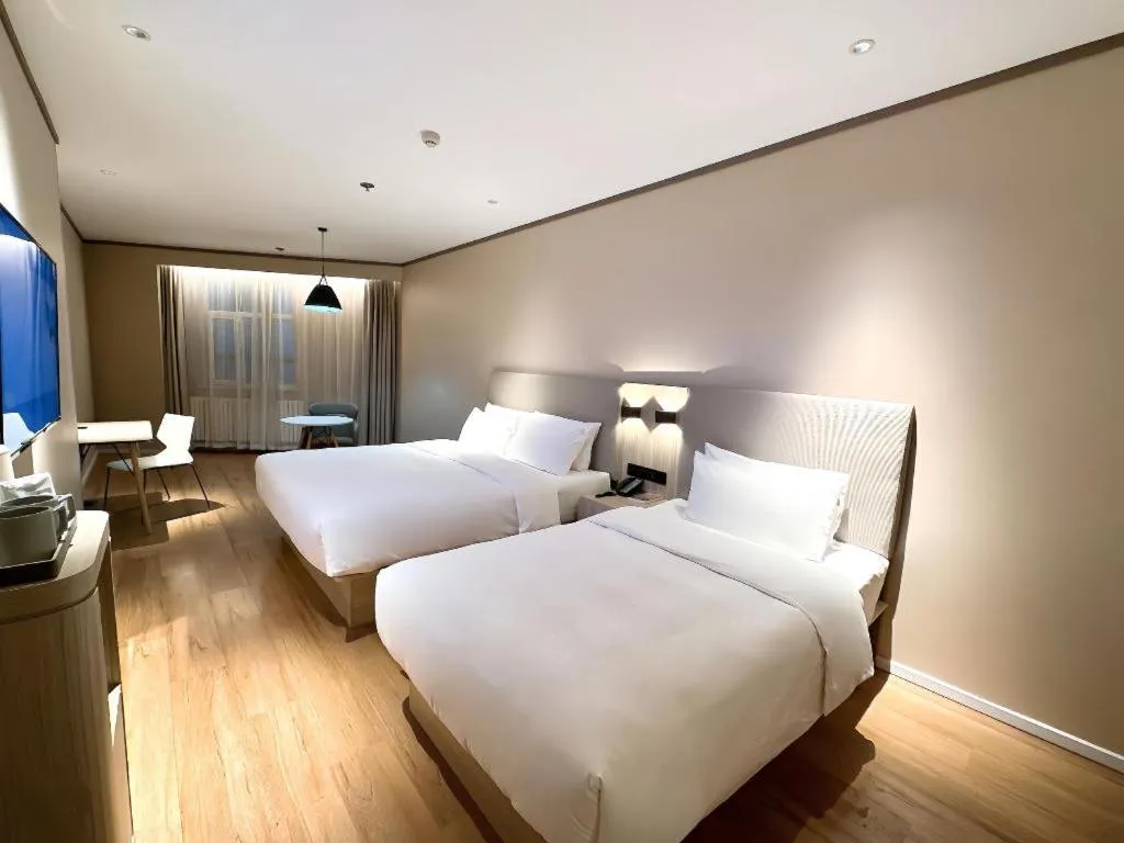 Hanting Hotel Harbin Railway Station Square