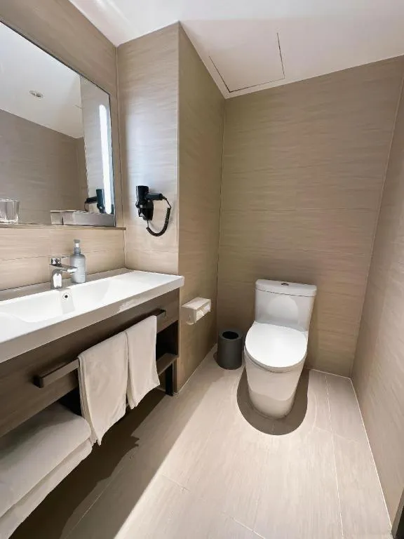 Hanting Hotel Harbin Railway Station Square