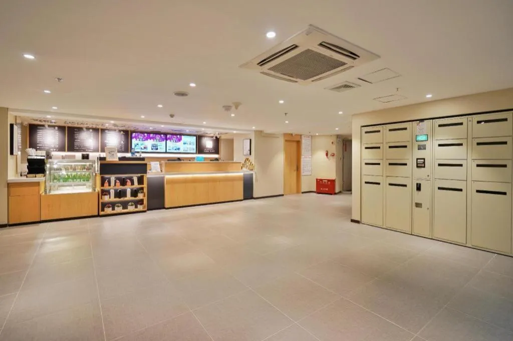 Hanting Hotel Harbin Railway Station Square