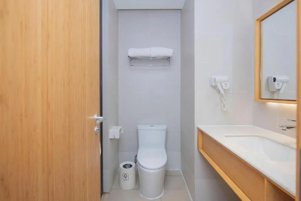 JI Hotel Shanghai The Bund Tiantong Road