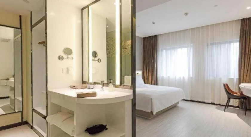 Bed in Ibis Styles Chengdu Chunxi Taikoo Li Hotel