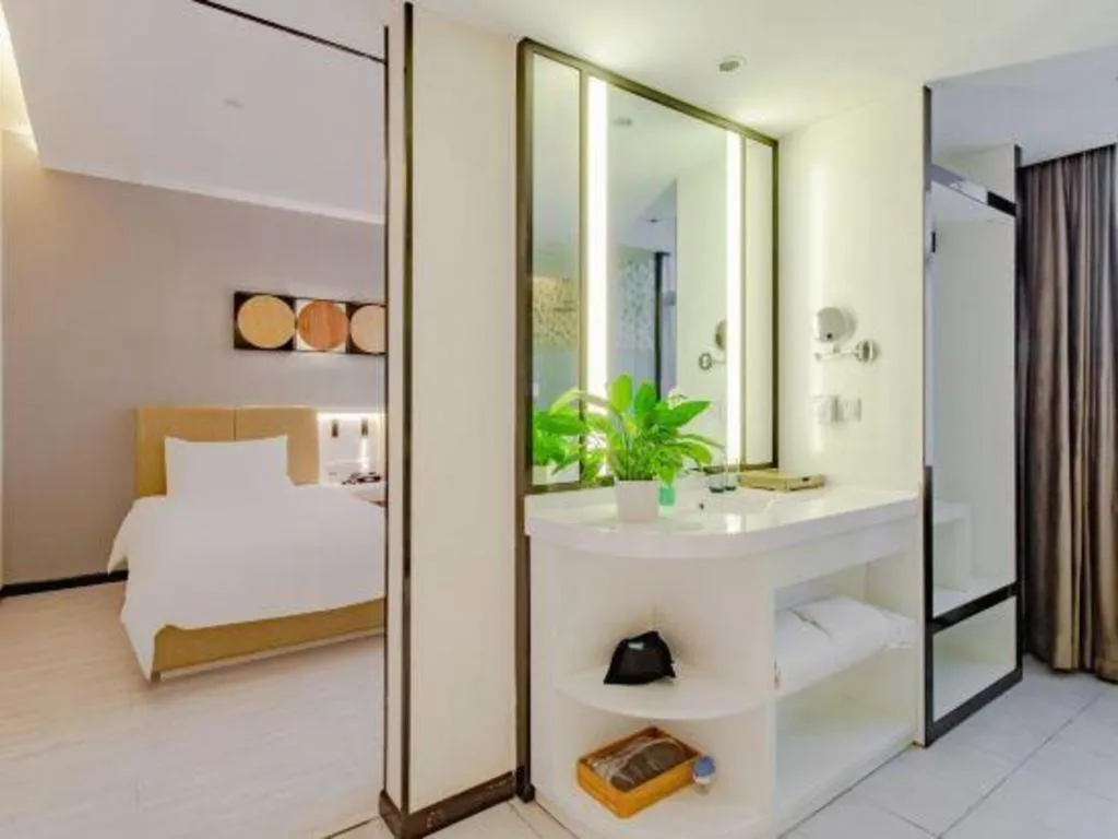 Bed in Ibis Styles Chengdu Chunxi Taikoo Li Hotel